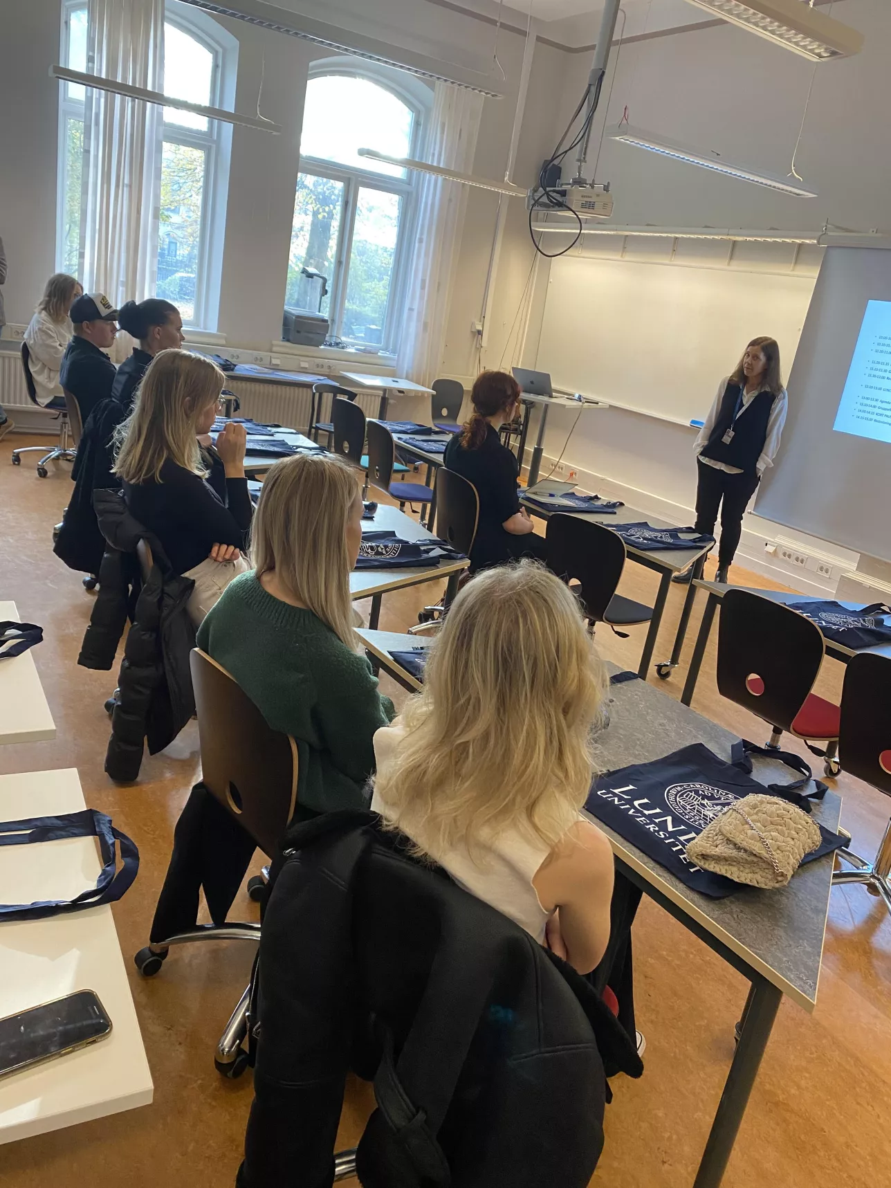 The faculty members of the Sociology of Law Department of Lund University, including Central Asian Law project team visited a school the Kullagymnasiet in Höganäs city. The visit took place on the 29th of October, 2021.  The purpose of the visit and meeting students was to talk about the Agenda 2030 and Social Sustainability issues with students of high school at Kullagymnasiet. The discussion also covered such issues as doing research in social sciences, which could be interesting for students’ later caree