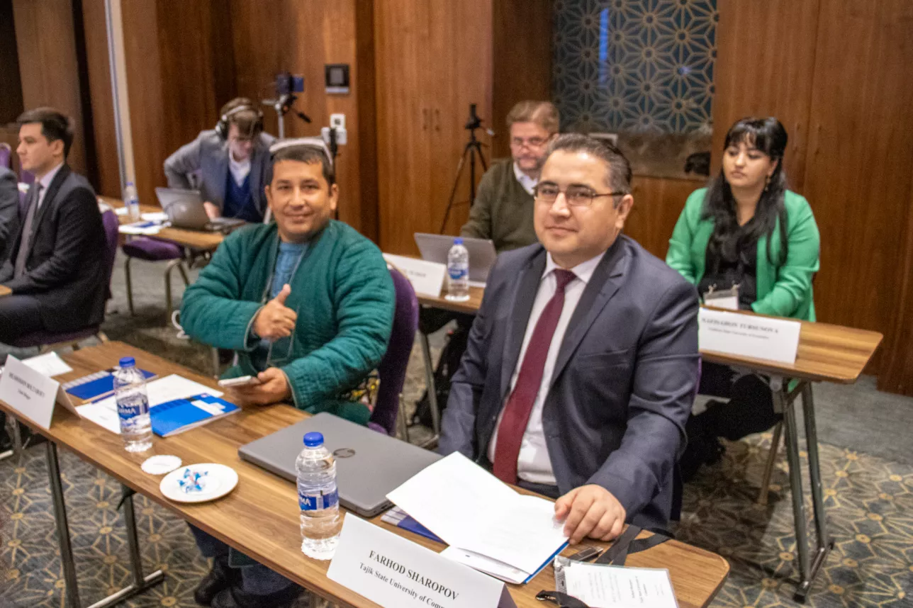 Prominent Uzbek Blogger Dima Qayum and Farhod Sharopov from Tajik State University of Commerce at Central Asian Law project workshop